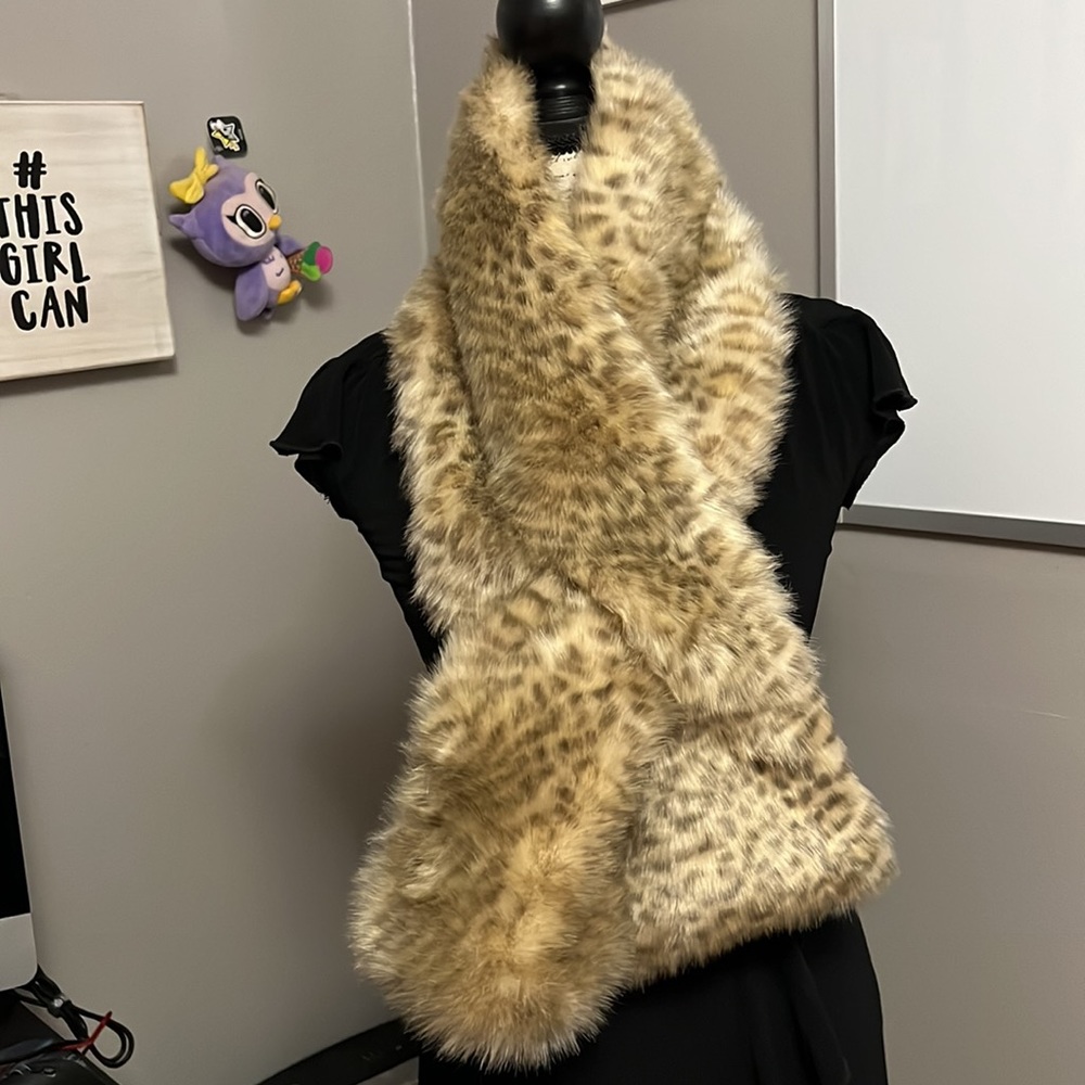 Scarf - Picture 5 of 7